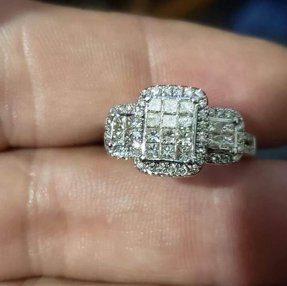 Zei 14kt Gold Diamond Ring 6.5 - Picture 3 of 14